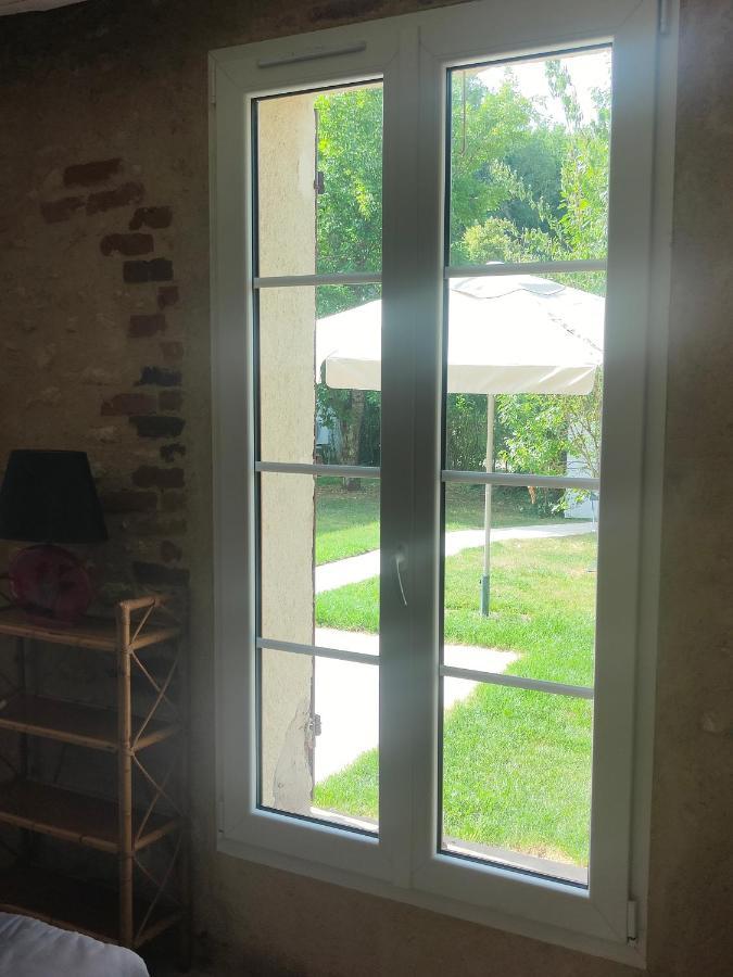 La Petite Maison Dans La Foret Gy-en-Sologne Екстериор снимка